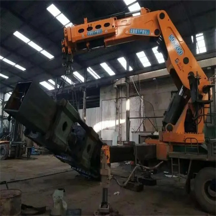 六安金安200吨折臂吊出租